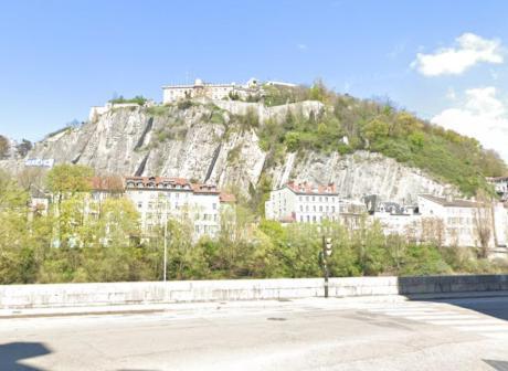 Suite Vinicole Hypercentre, Bastille & Gare 9 Min A Pied เกรอน็อบล์ ภายนอก รูปภาพ
